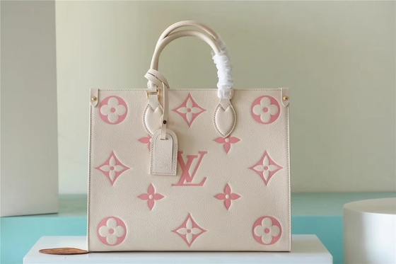 حقيبة يد صغيرة بتصميم شخصي من لويس فيتون Onthego Mm Monogram Empreinte