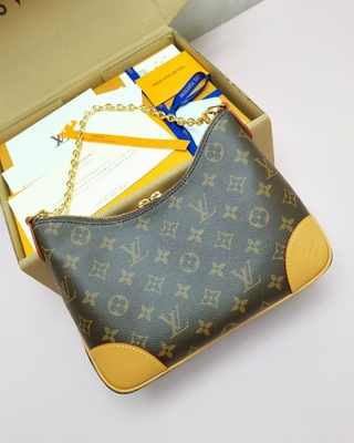 حقيبة M45832 بتصميم مونوغرام LV Boulogne حقيبة بارتفاع 6.3 بوصة