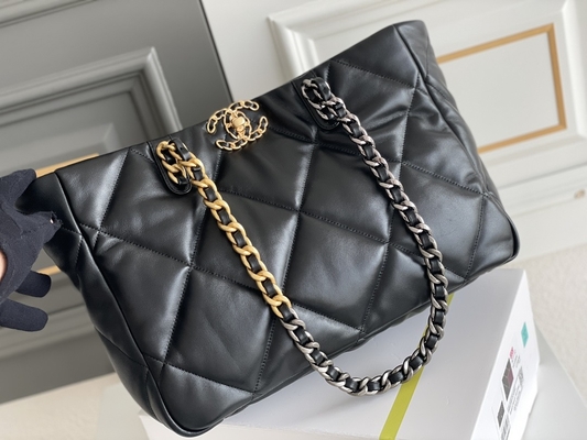 عارضة جلد الخراف Chanel Classic جلد الخراف حقيبة عادي نمط مكتب الحزب