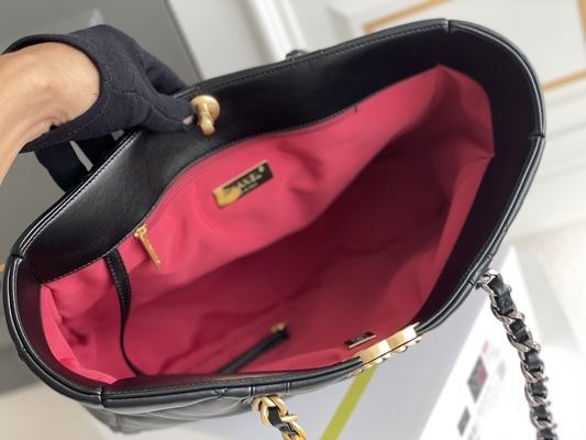 عارضة جلد الخراف Chanel Classic جلد الخراف حقيبة عادي نمط مكتب الحزب