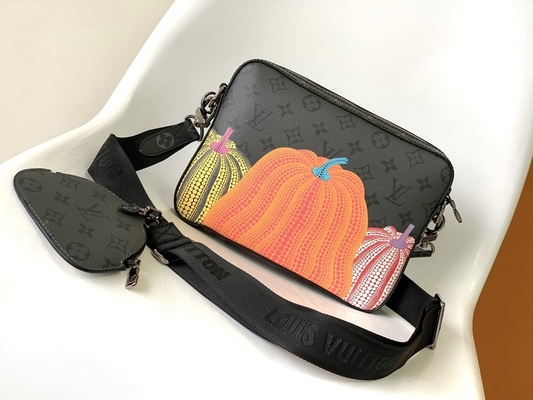 حقيبة رجالي LV x YK Trio Monogram للجنسين M46358 Street Style Collaboration 3WAY