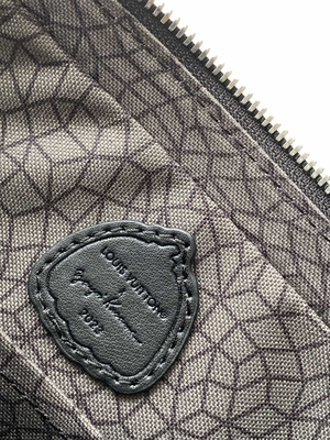 حقيبة رجالي LV x YK Trio Monogram للجنسين M46358 Street Style Collaboration 3WAY