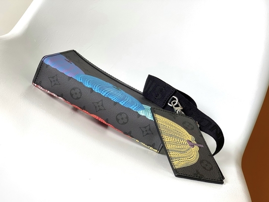 LV X YK Mini Designer Purses لويس فيتون Pochette Voyage Pumpkin Print Gaston Wearable Wallet