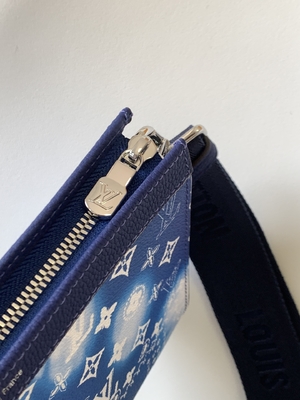 محفظة صغيرة من جاستون لويس فويتون LV Pochette بسحاب مزدوج يمكن ارتداؤها