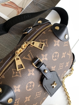 حقائب لويس فويتون ذات العلامات التجارية المخصصة Petite Malle Souple Empreinte Monogram Brown Black