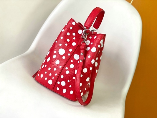 حقيبة يد نسائية بيضاء سوداء NéOnoé MM لويس فيتون Yayoi Kusama