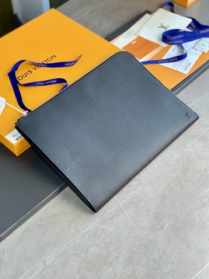 لويس فيتون Pochette Jour GM Cuir Taurillon Leather in Black Noir Purses