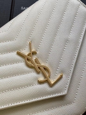 كلاتش كافيار YSL مونوغرام جلد مبطن