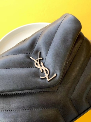 YSL Saint Laurent حقيبة كتف للسيدات سلسلة Cassandra من قماش القطن وجلد العجل البني الكراميل