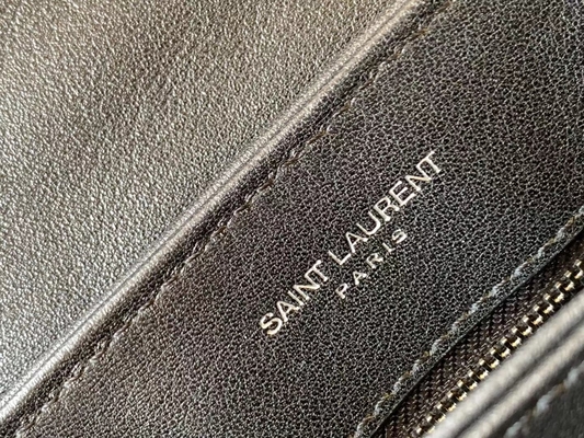 YSL Saint Laurent حقيبة كتف للسيدات سلسلة Cassandra من قماش القطن وجلد العجل البني الكراميل