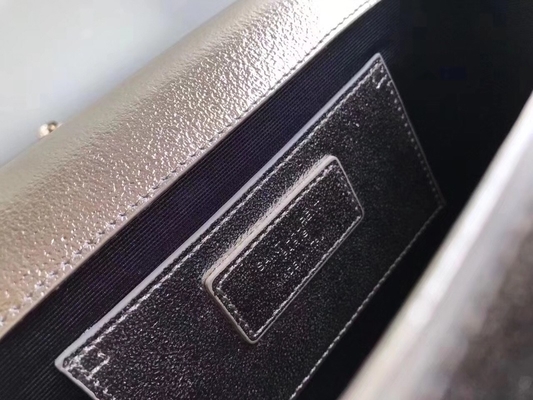 حقيبة قابلة للتعديل من البوليستر Saint Laurent YSL Woc مع إغلاق بسحاب فضي