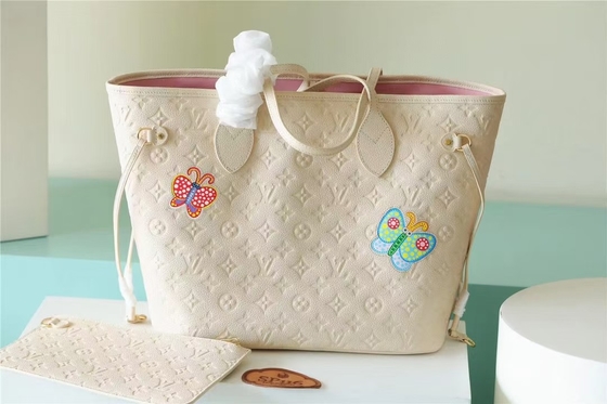 حقيبة يد للسيدات تحمل علامة تجارية للحفلات Neverfull MM مونوغرام إمبرينت مع تطعيم الزهور