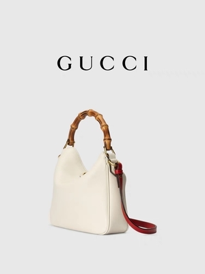 حقيبة كتف جلدية بيضاء تحمل علامة Gucci Princess Diana Handbag