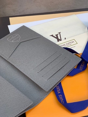 Louis Vuitton LV X YK Mini Designer Purses Pocket Organizer أسود القرع طباعة