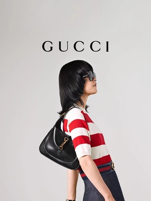 حقيبة جاكي 1961 من الجلد الأسود من Gucci Time Honored Classic Golden Accessories
